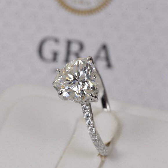 Elegant All Moissanite 4.8ctw Heart Solitaire Engagement Moissanite Ring - Picture 2 of 7